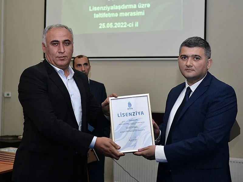 Premyer Liqada iştirak edəcək klublara lisenziyalar təqdim edildi 