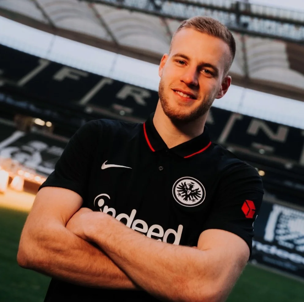 Günün transfer xəbərləri: "Real" və "Çelsi" Sterlinq uğrunda mübarizədə 