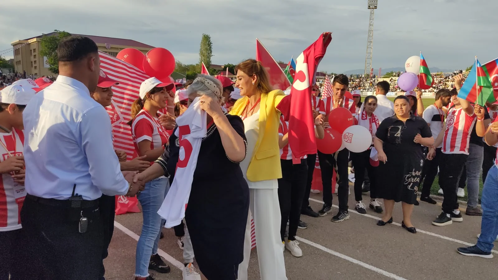 “Bir uşaq-bir top" festivalı başa çatdı - FOTO 