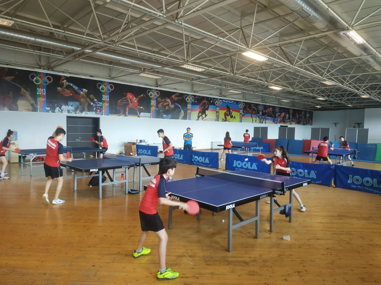 Stolüstü tennisçilər Avropa çempionatına hazırlaşırlar 