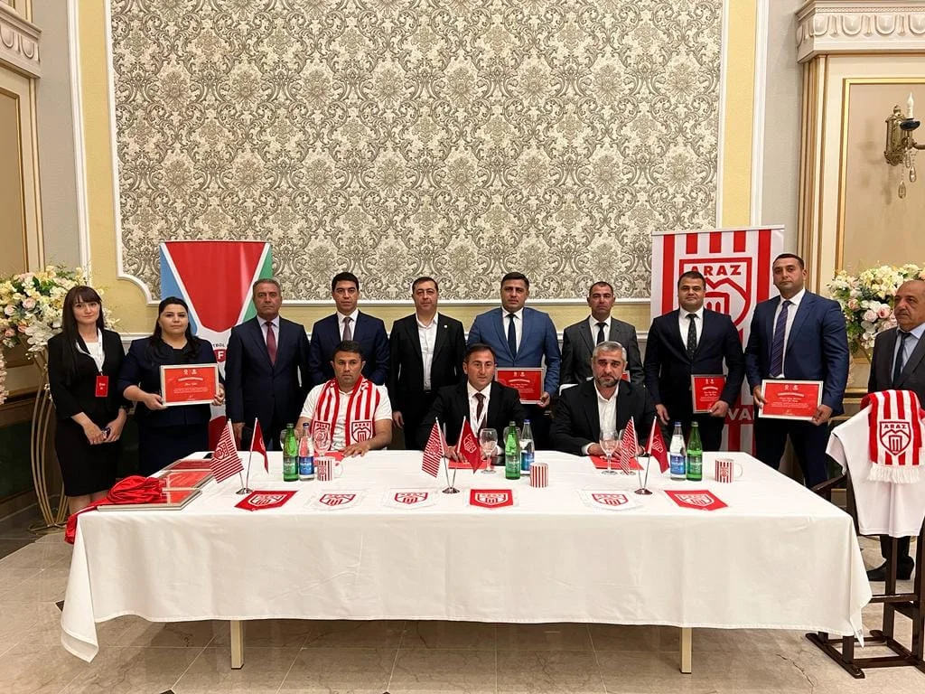 Naxçıvanda klub rəsmilərinin təqdimatı keçirildi - FOTOLAR 
