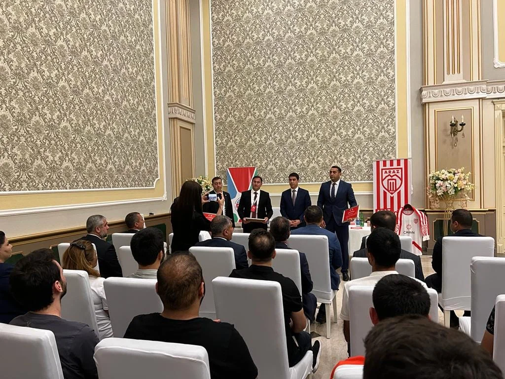 Naxçıvanda klub rəsmilərinin təqdimatı keçirildi - FOTOLAR 
