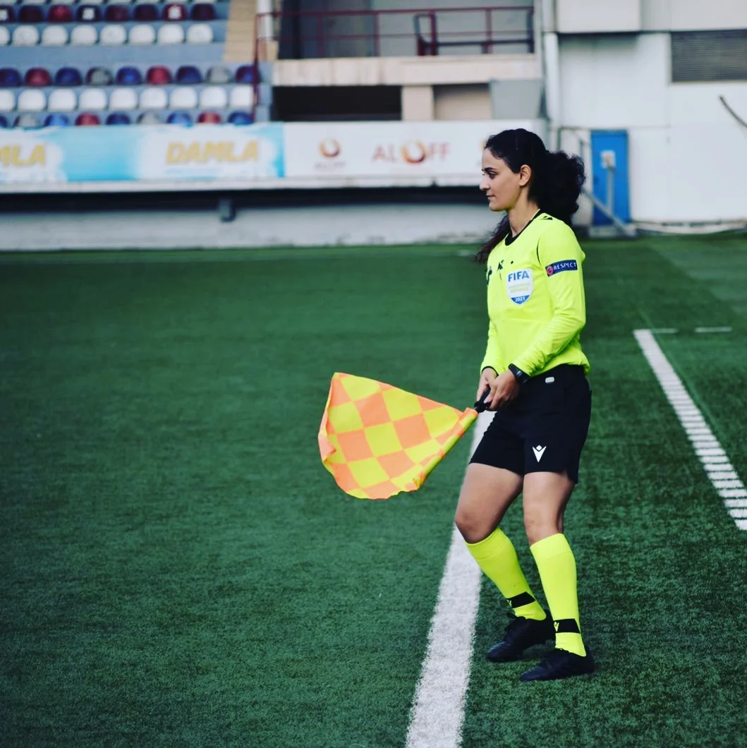 Xanım FİFA referisi: "Futbolçu ilə ailə həyatı qurmaq istəmərəm" 
