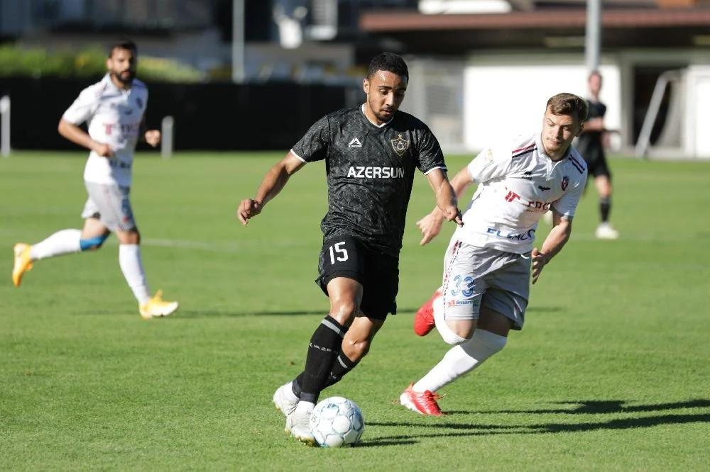 "Qarabağ"ın oyunu fotolarda 