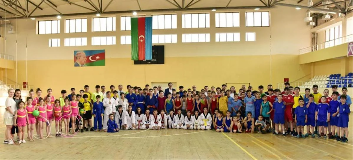 Fərid Qayıbov rayonlara səfər etdi 