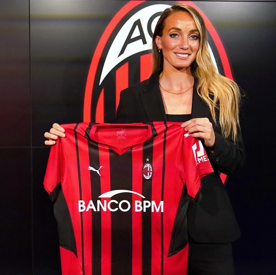 Günün transfer xəbərləri:  Asllani "Real Madrid"i "Milan"a dəyişdi 