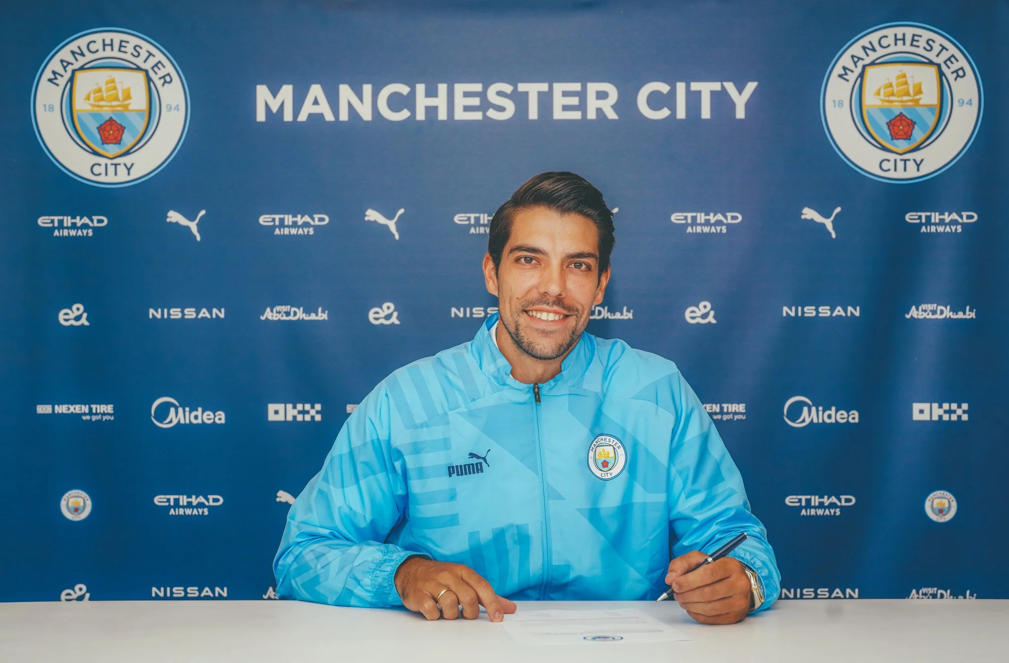 "Mançester Siti" yeni qapıçı transfer etdi 