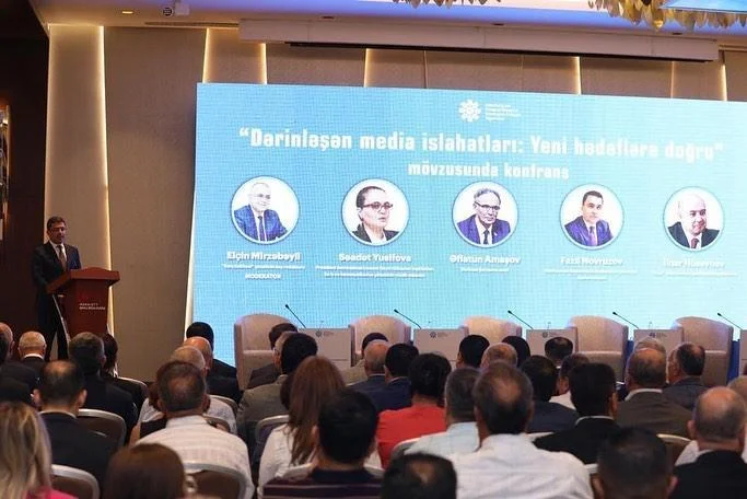 Media islahatları mövzusunda konfrans keçirildi - FOTOLAR 