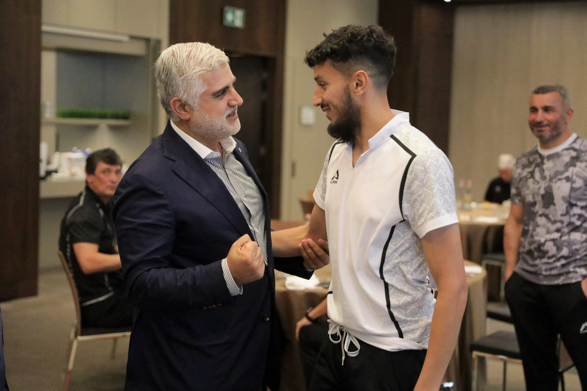 Tahir Gözəl Qurban Qurbanov və futbolçularla görüşdü - FOTOLAR 