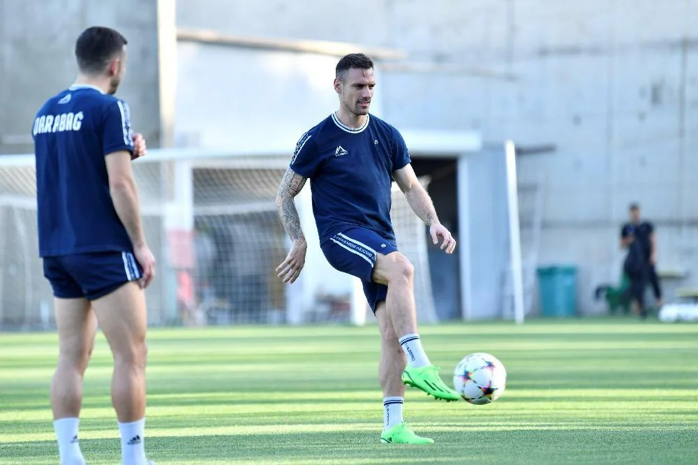 "Qarabağ" "Viktoriya" ilə oyuna hazırlaşır - FOTOLAR 