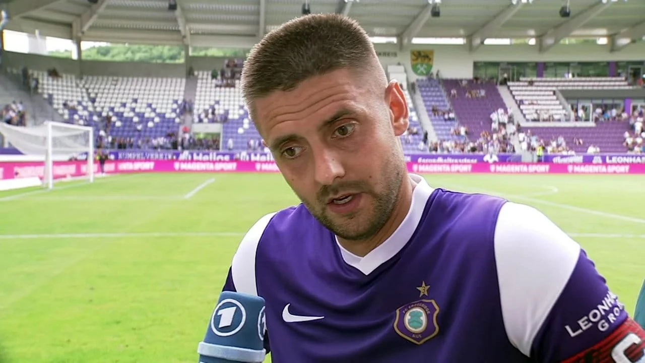 Millimizin futbolçusunun baş məşqçisi qovuldu 