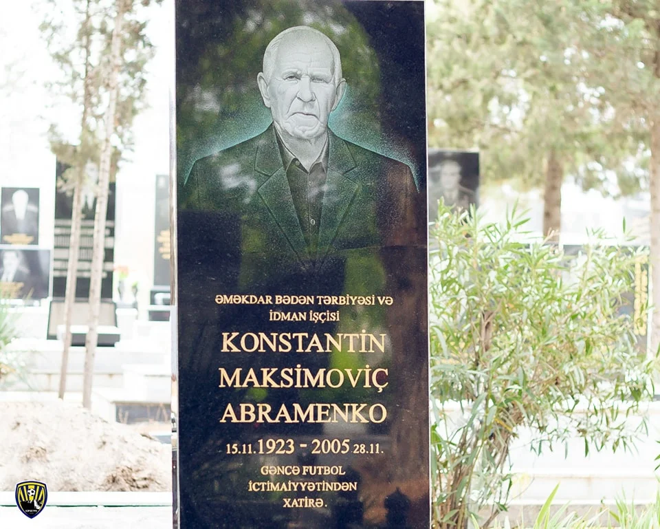 "Kəpəz" "Kostya dayı"nın məzar daşını yenilədi - FOTO 