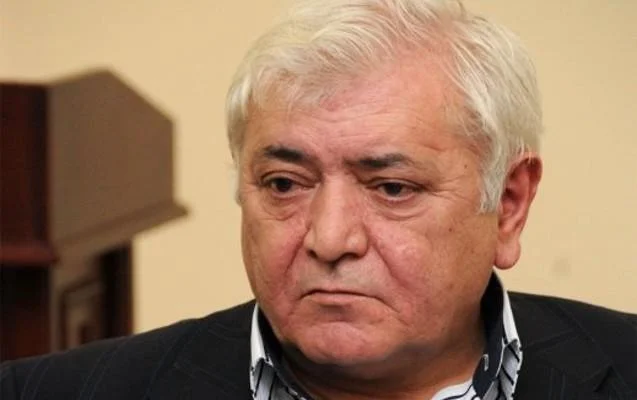 "O komandaları nənəm də udardı" - Futbol ictimaiyyətinin De Byazi ilə bağlı rəyi 