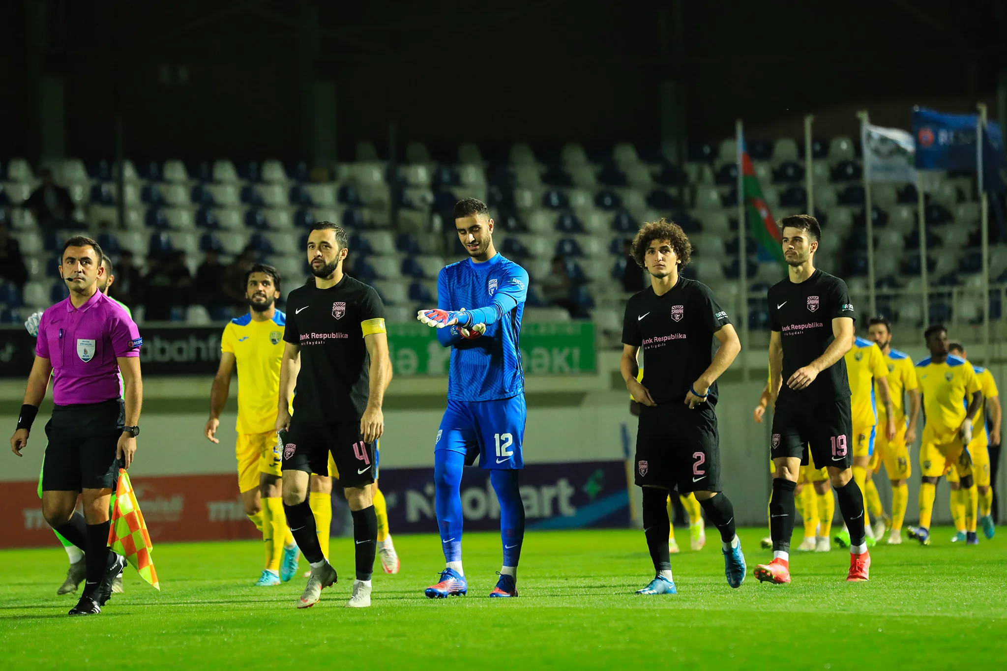 “Neftçi” “Qarabağ”dan 5 xal geri düşdü - Tura baxış 