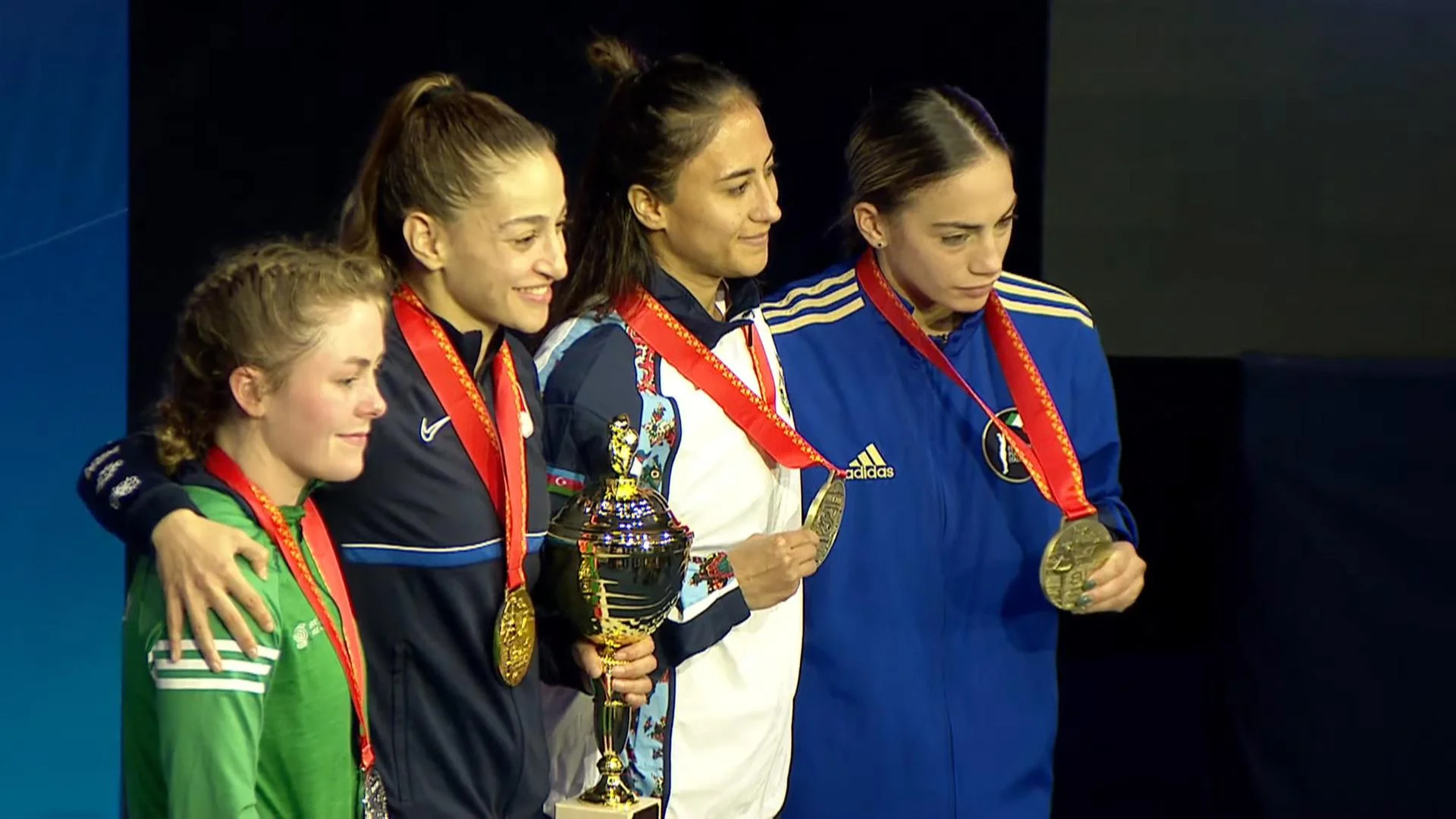 Сборная Азербайджана по боксу завершила чемпионат Европы с двумя медалями (ФОТО) 