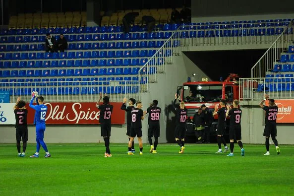 “ASCO Arena”da hakim biabırçılığı, “Bakcell Arena”da dramatik oyun – Tura baxış 