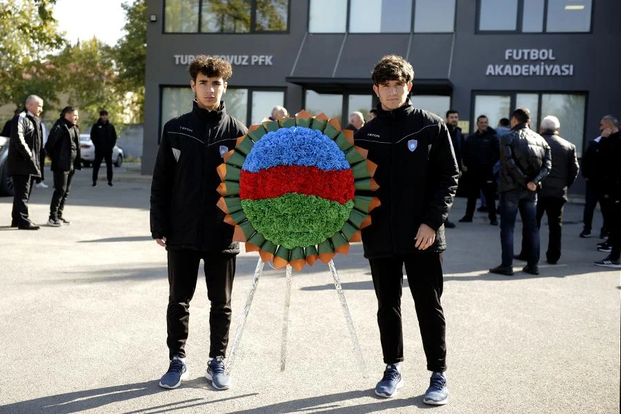 Tovuzda futbol ictimaiyyəti şəhidlərin xatirəsini yad etdi - FOTOLAR 