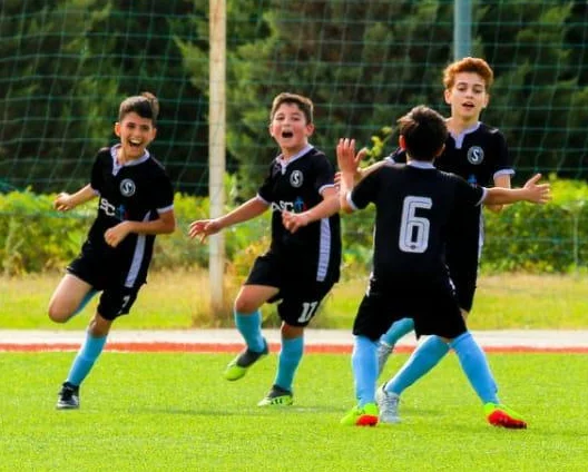 “Dayımın vurduğu qollara baxaraq həvəsləndim” - Camal Hüseynli 