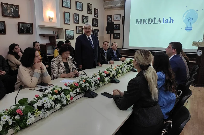 MEDİA Agentliyi ilə Azərbaycan Dillər Universiteti arasında görüş keçirildi  - FOTOLAR 