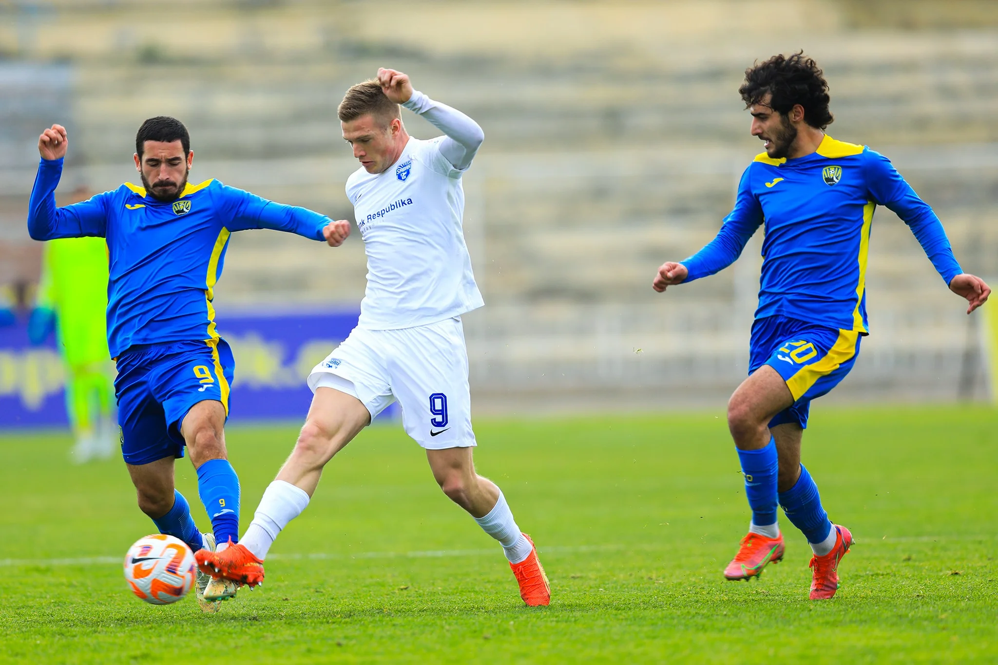 “Qarabağ” fərqi bir az da artırdı, “Sabah” Gəncədə də büdrədi - Tura baxış 