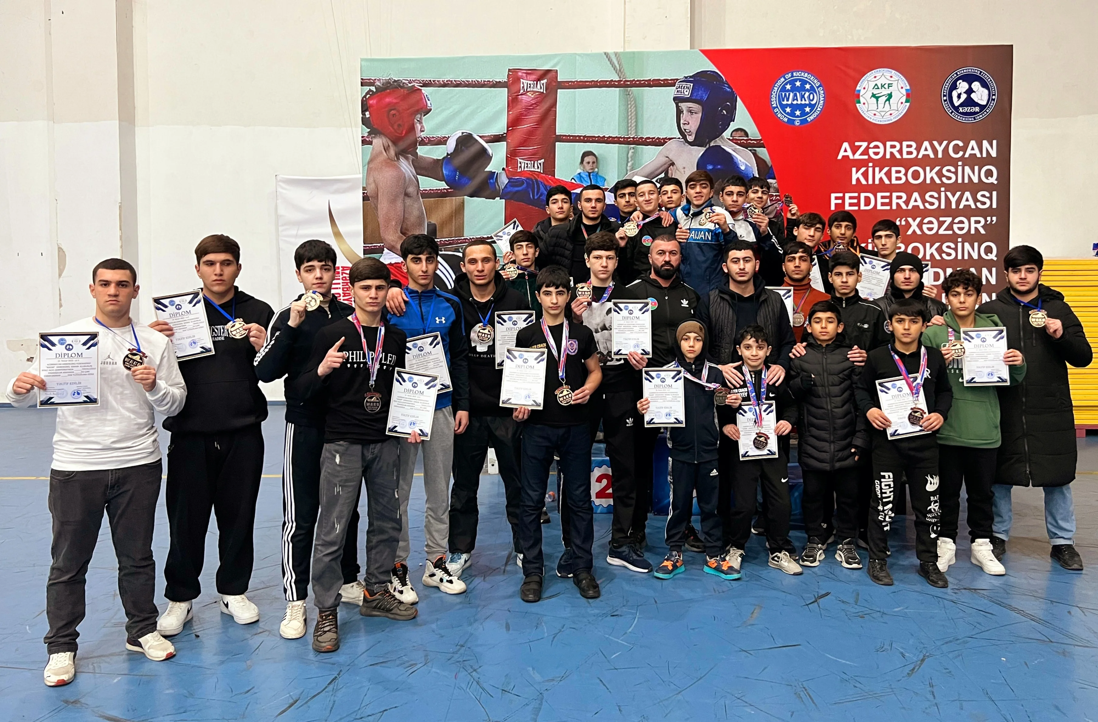 Yeniyetmə və gənc kikboksçular üçün daha bir sınaq - FOTOLAR 
