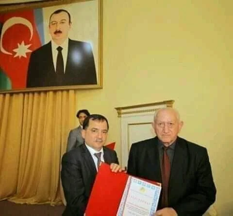 Sarı Əhmədov vəfat etdi 