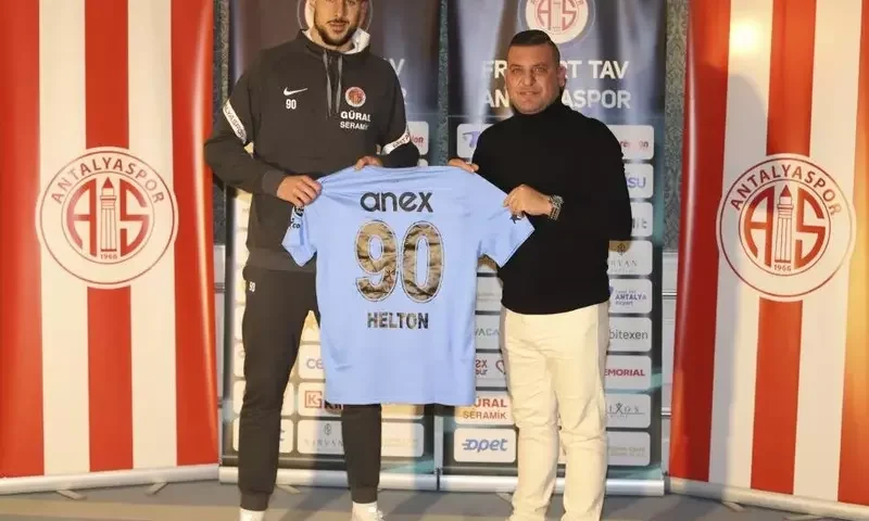 Türkiyə Super Liqasında baş tutan transferlər - Siyahı 