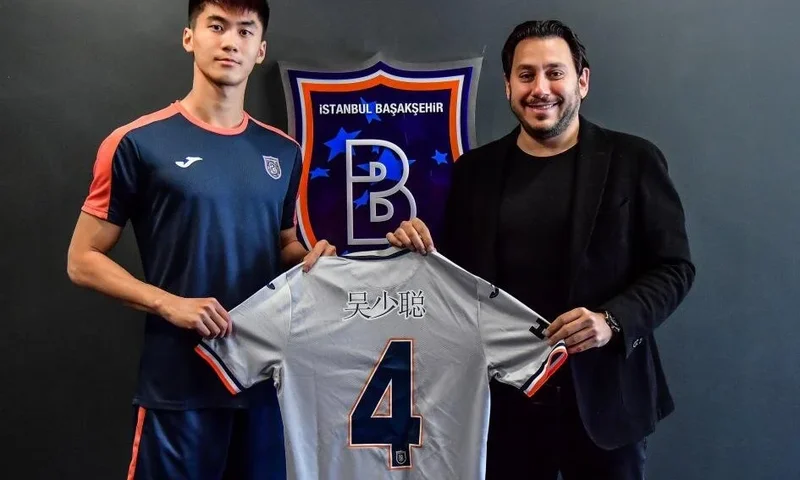 Türkiyə Super Liqasında baş tutan transferlər - Siyahı 