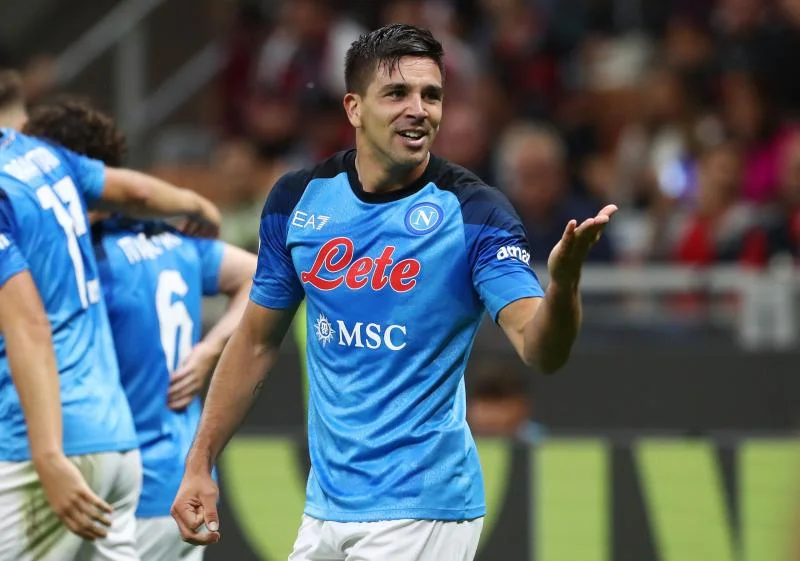 Simeone "Napoli"yə keçir 