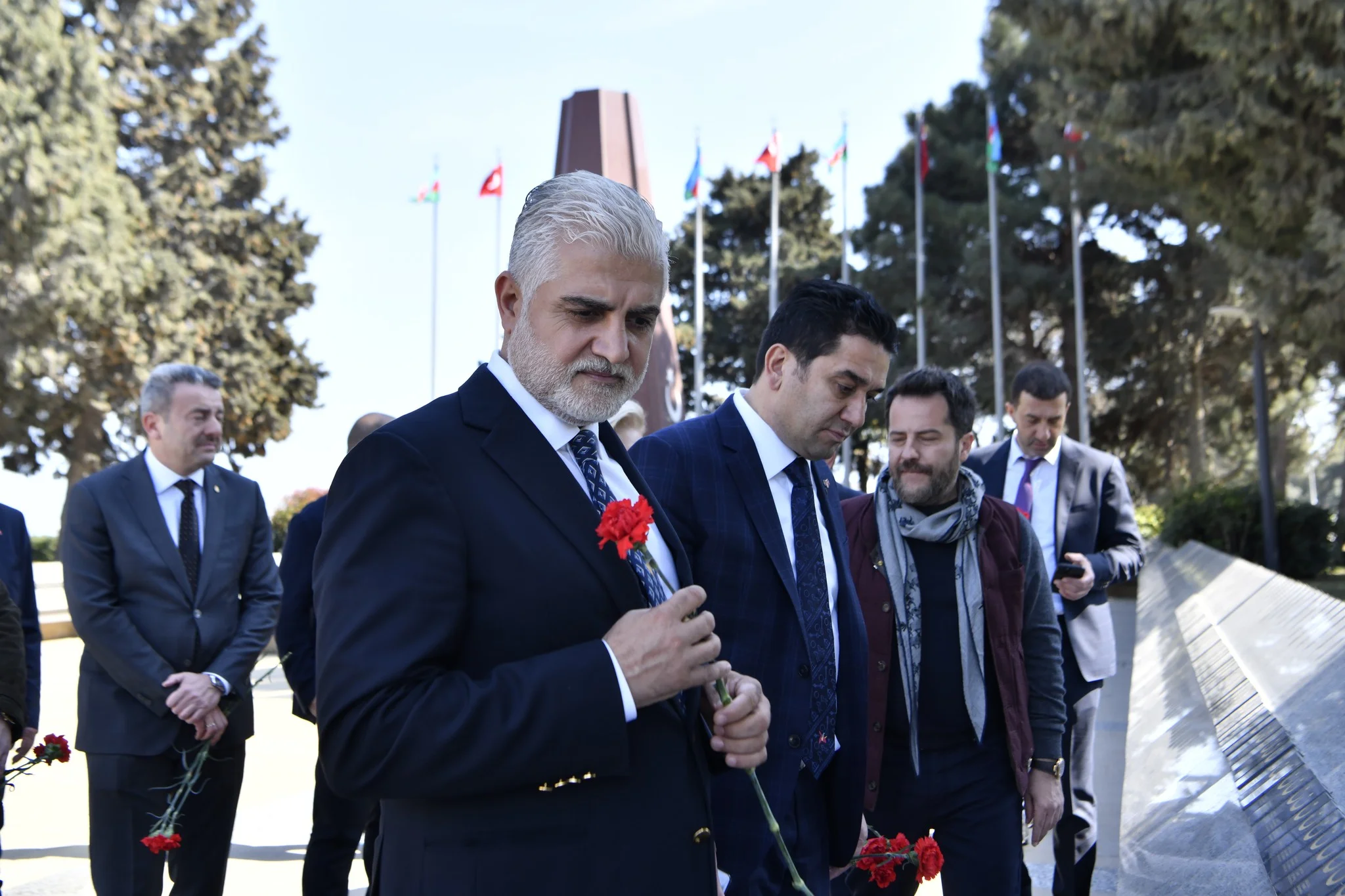 “Qalatasaray”ın prezidenti Şəhidlər Xiyabanını ziyarət etdi - FOTOLAR 
