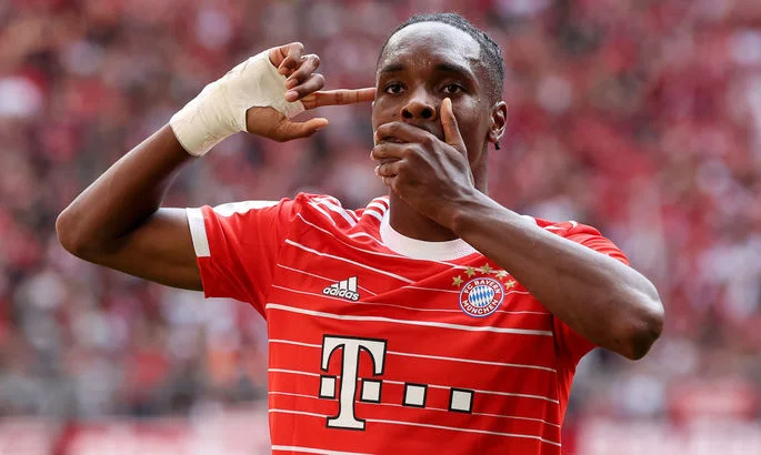 "Bayern Münhen" hücumçusunu itirdi 