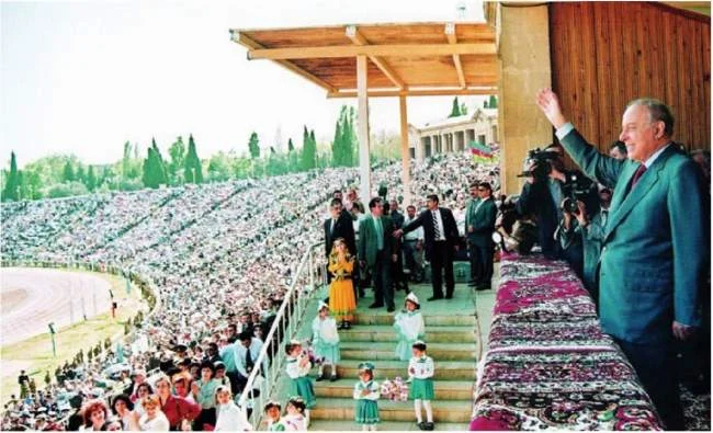Ulu öndər Heydər Əliyev: "İdman millətin şöhrətini yüksəldən sahələrdən biridir" 