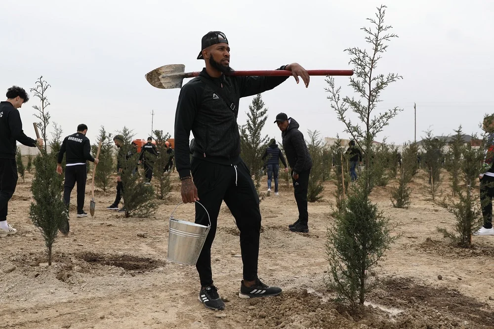 "Qarabağ" ağacəkmə aksiyasına qatıldı - FOTOLAR 