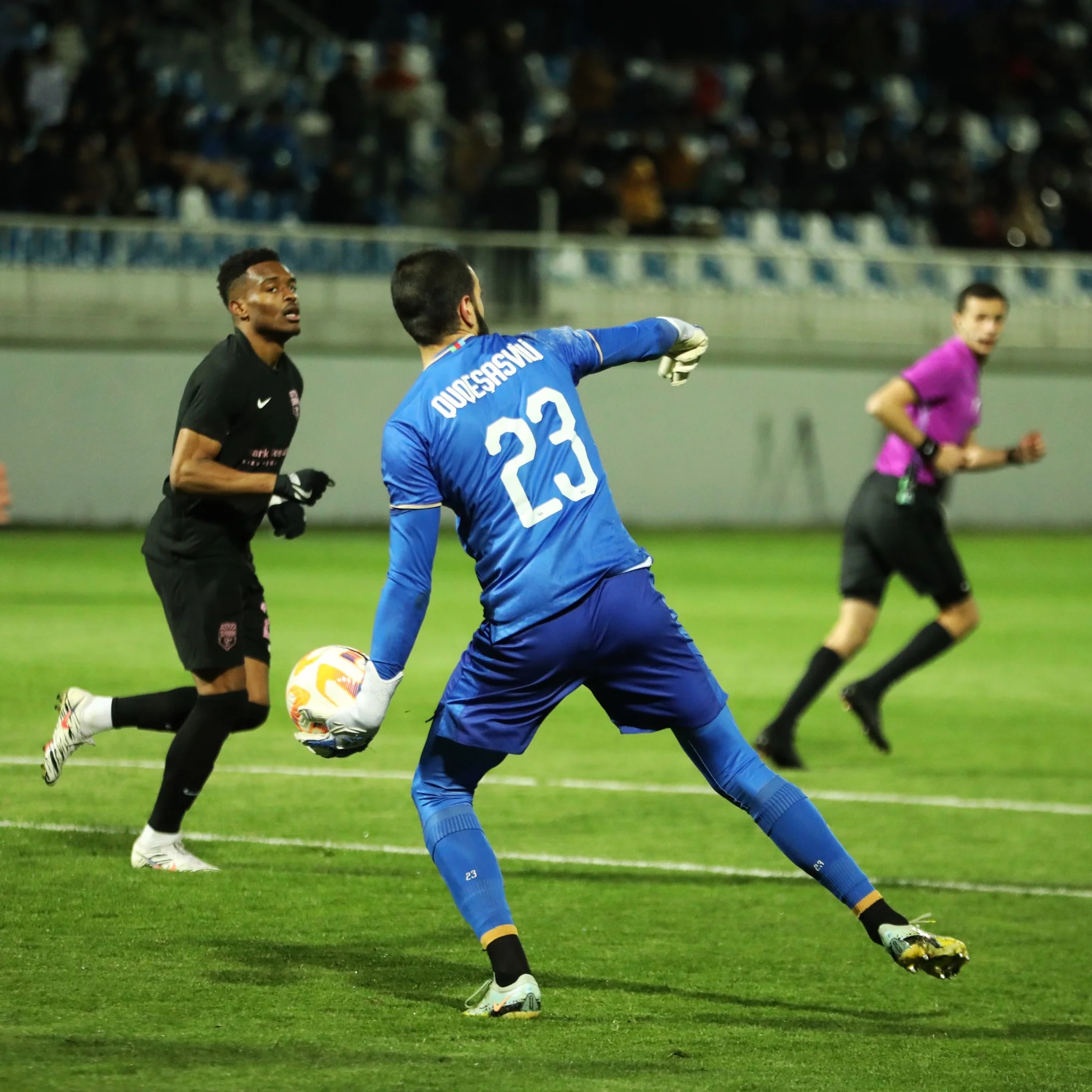 “Qarabağ”la “Neftçi” eyni turda büdrədi - Tura baxış 