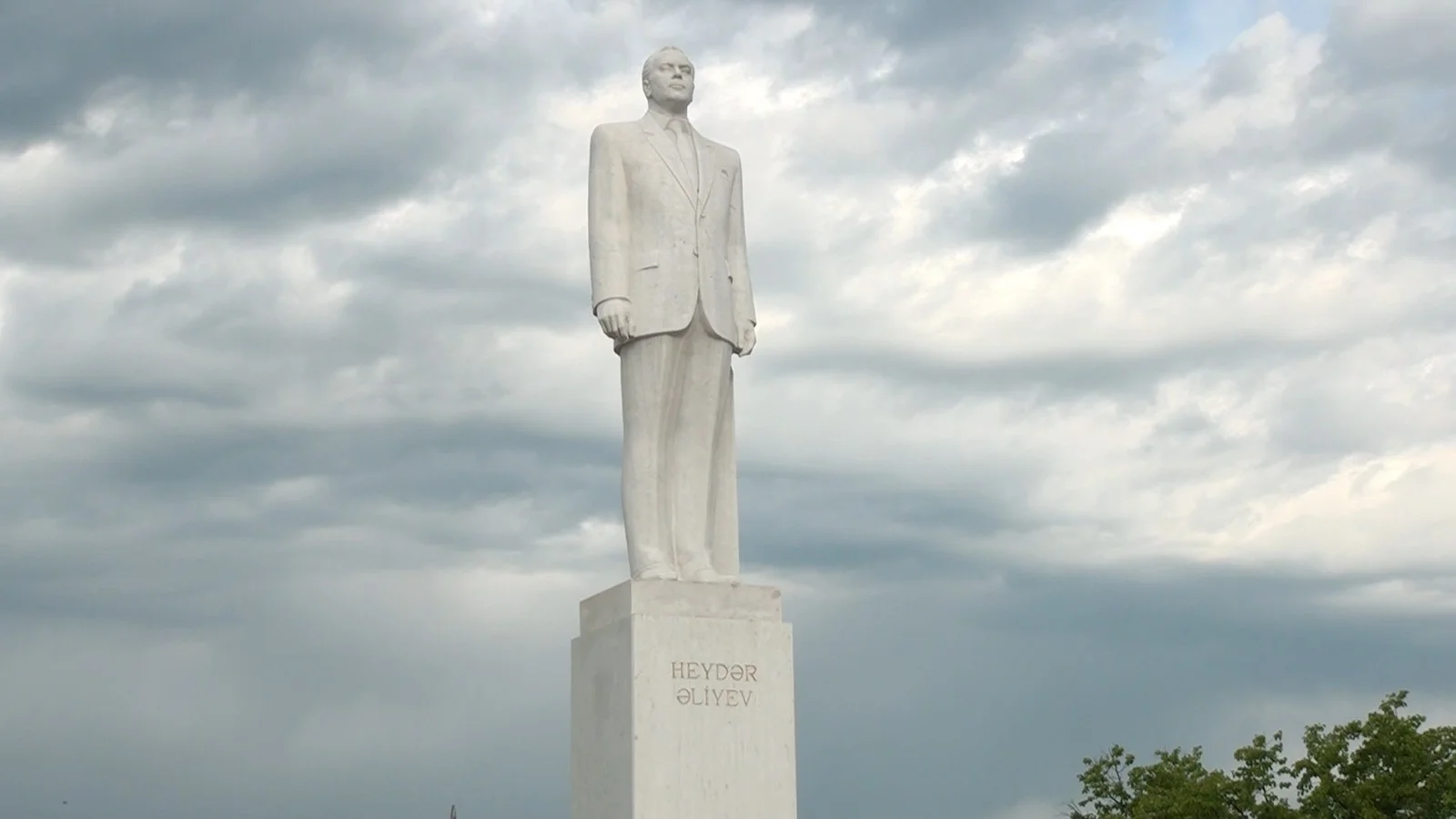 Heydər Əliyevin 100 illik yubileyi ilə əlaqədar ultramarafon yürüşünə start verildi 