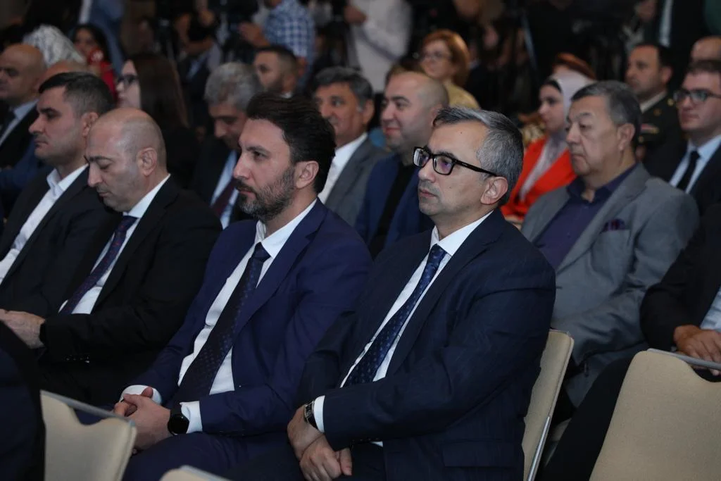 “Ümummilli Lider Heydər Əliyevin media siyasəti və müasir Azərbaycan mediası” mövzusunda konfrans keçirildi 