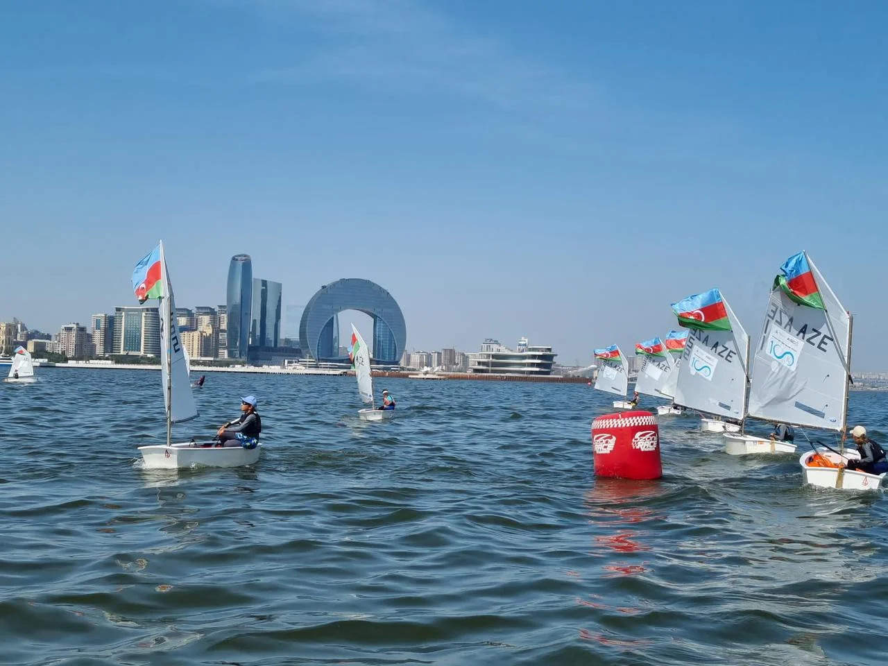Ulu öndər Heydər Əliyevin 100 illik yubileyinə həsr olunmuş "Baku Sailing Regatta 2023” keçirilib 