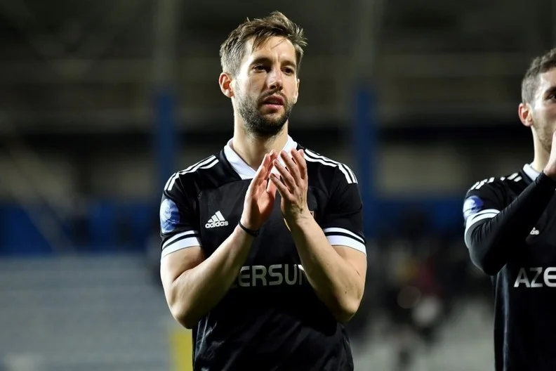 "Qarabağ"ın futbolçusunun bir ayağı "Neftçi"də! 