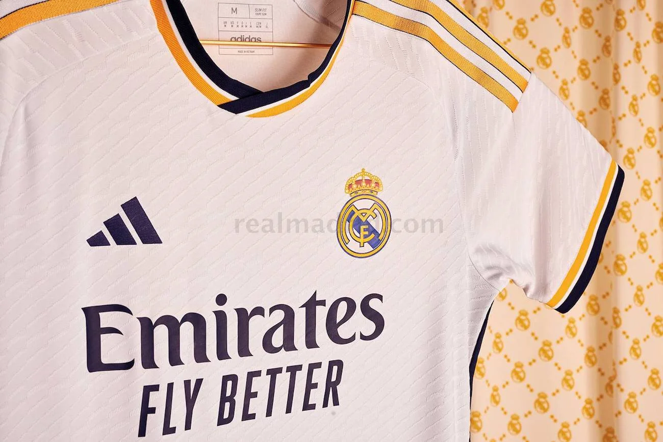 "Real Madrid"in yeni ev forması - FOTOLAR 