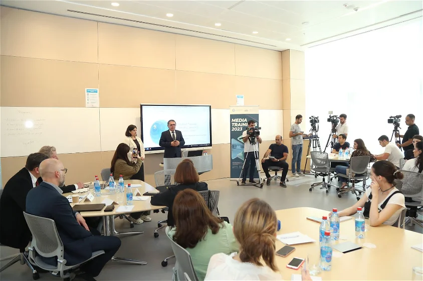 "Media və hibrid təhdidlər" mövzusunda seminarlara başlanılıb - FOTOLAR 