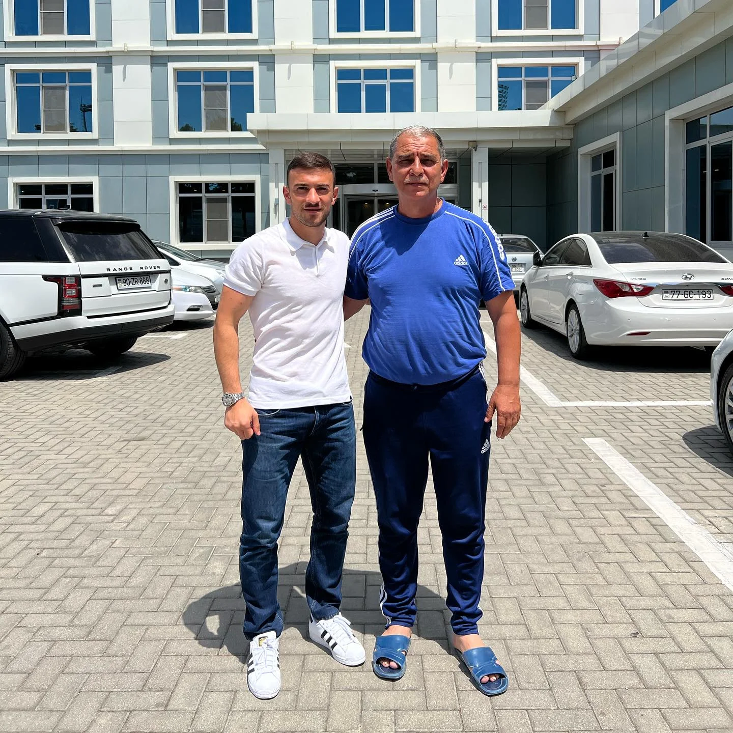 Qara Qarayev "Qarabağ" azarkeşləri ilə belə vidalaşdı - FOTO 