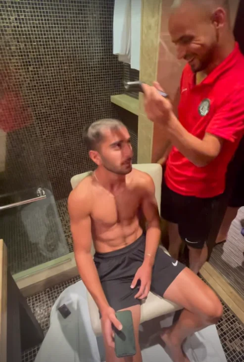 Coşqun Diniyev komanda yoldaşlarını görün nə hala saldı? - FOTO 