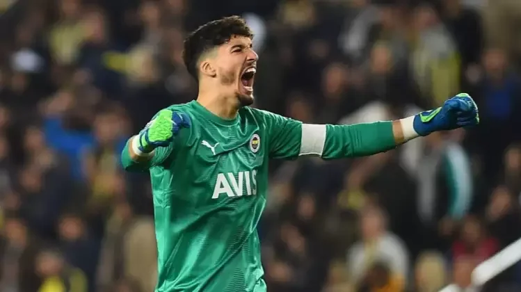 "Old Trafford"da türk qapıçı 