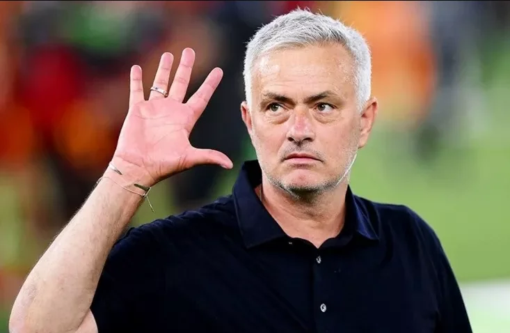 "Roma"nın oyunçuları Mourinyudan narazıdır 