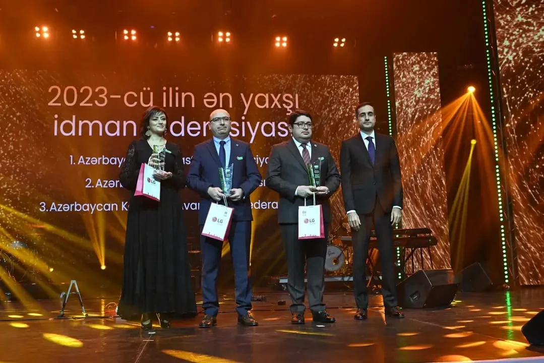 Avarçəkmə Federasiyası het-trik etdi 