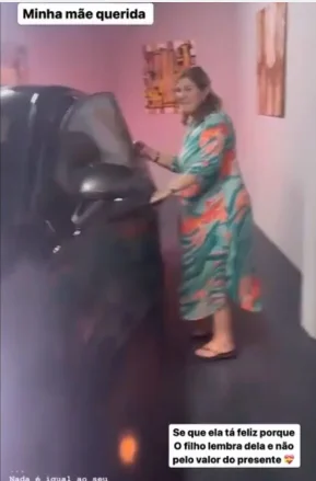 Ronaldudan anasına bahalı hədiyyə - FOTO 