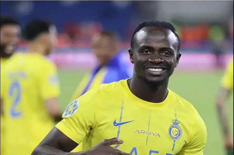 Sadio Mane özündən 14 yaş kiçik qızla evləndi - FOTO 