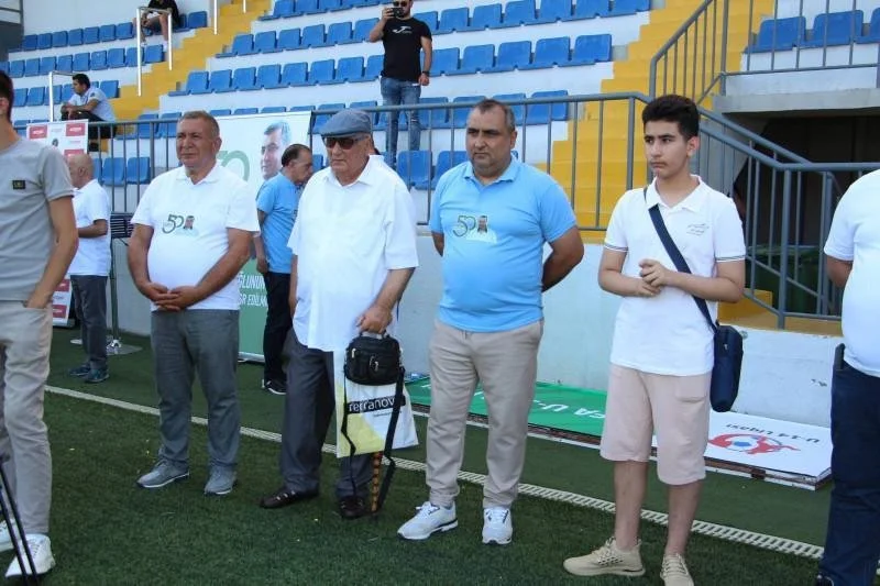 ETOPAZ-ın dəstəyi ilə Elnur Əşrəfoğlunun 50 illik yubileyinə həsr olunmuş futbol matçı keçirildi 