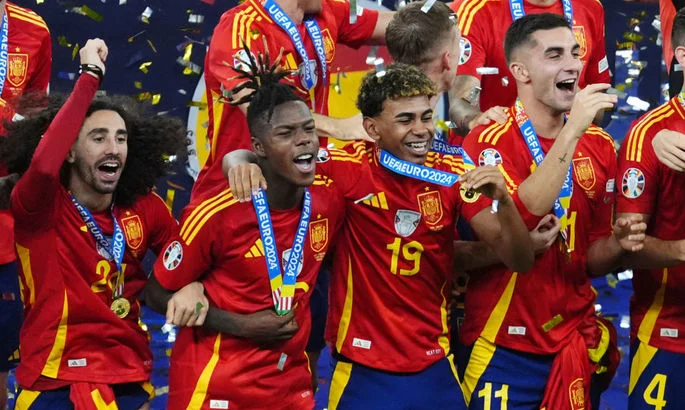 UEFA AÇ-2024-ün rəmzi komandasını açıqladı 