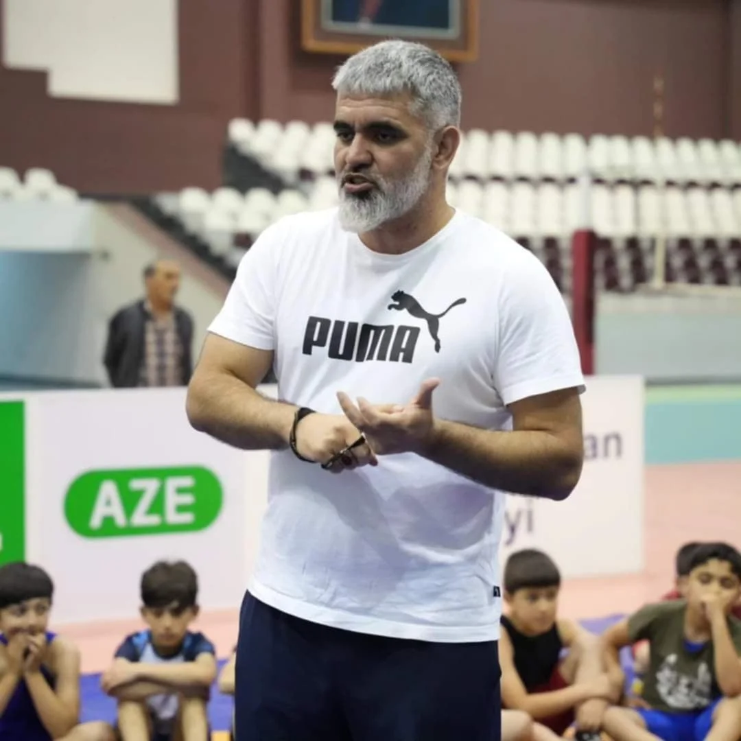 "Bir adam deyə bilməz ki..." - Azərbaycan güləşinin Parisdəki uğursuzluğuna sözardı 